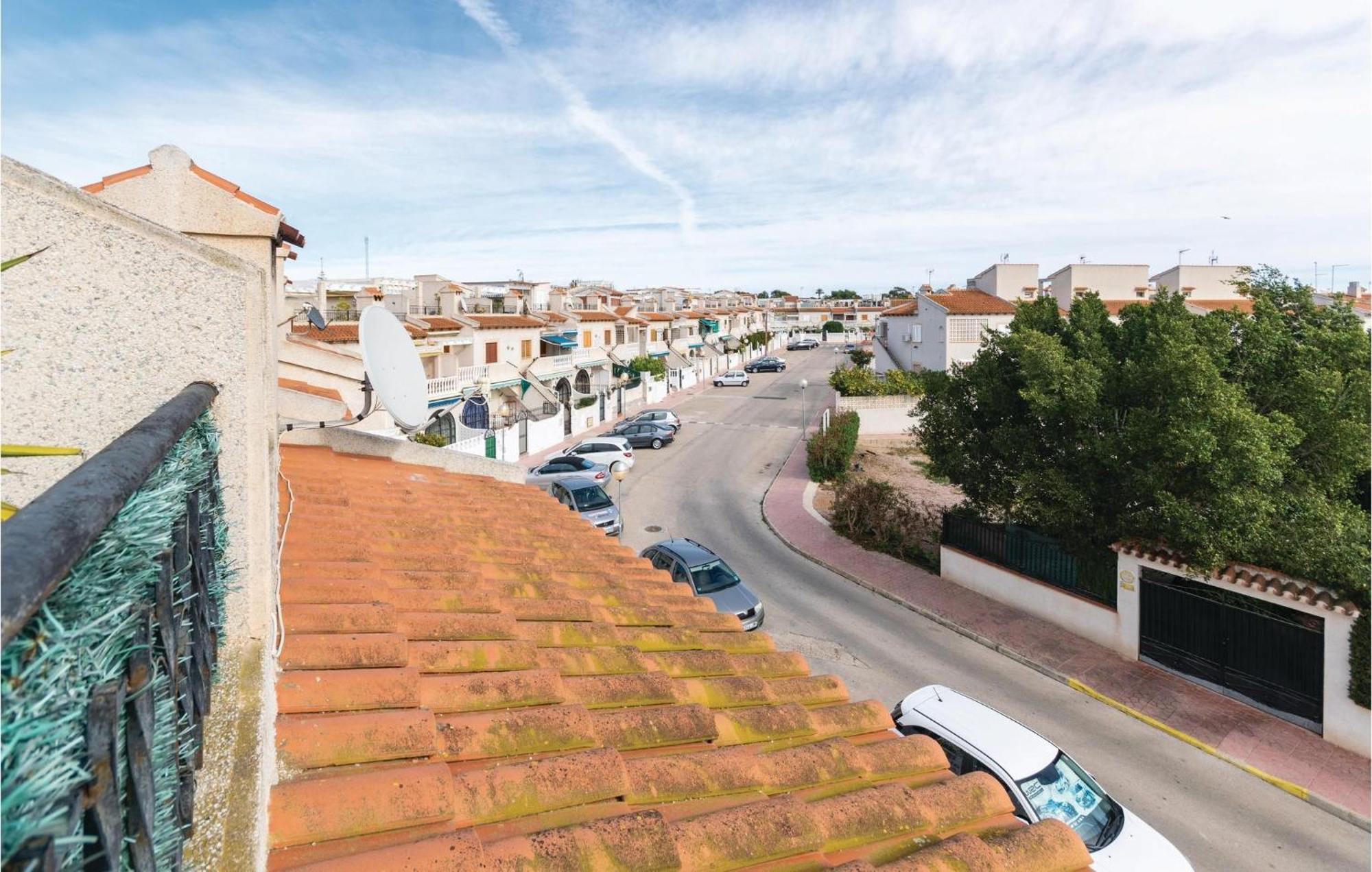 Cozy Apartment In Guardamar Del Segura Bagian luar foto